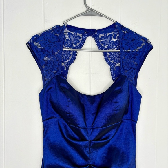 Xscape Cap-Sleeve Lace Ruched Gown Dress Event Evening Royal Blue Women’s Size 8 - Picture 3 of 9